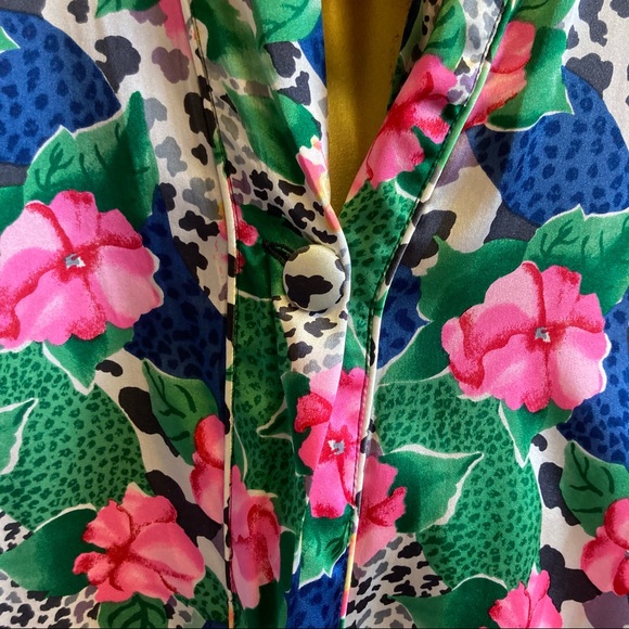 EUC VICTORIAS SECRET SILK FLORAL PRINT ROBE O/S - Picture 6 of 8